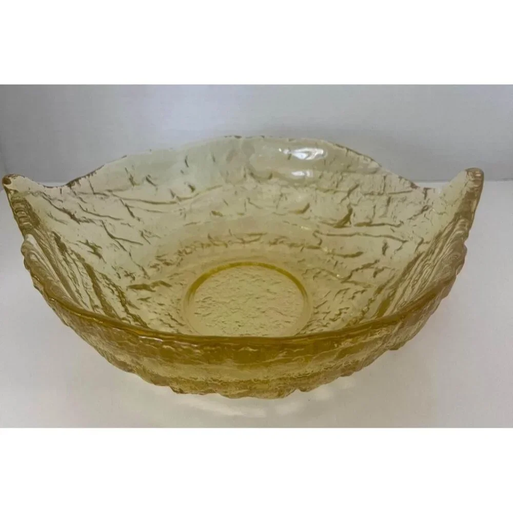 VTG- 1980s Tiara Glass-Aloha Serving Bowl Yellow Mist USA